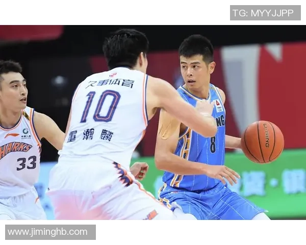 方硕的篮球之路：从青涩少年到CBA明星的成长故事与奋斗历程